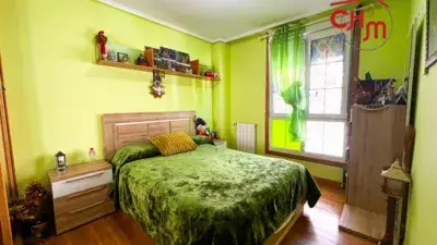 Piso en venta en Calle Río Sauga