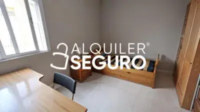 Alquiler Piso 2 Dormitorios Camas Amueblado