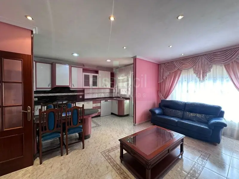Venta Piso en Lugo con Garaje y Trastero