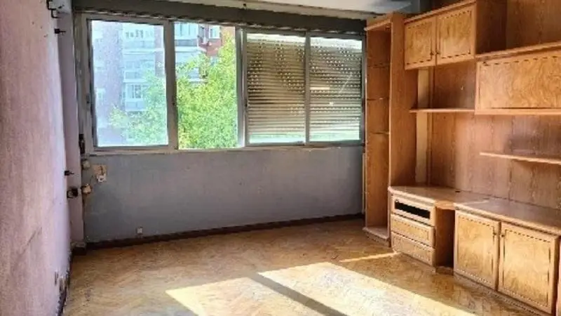 Piso en venta en Vinateros Madrid 3 habitaciones 1 ba
A


