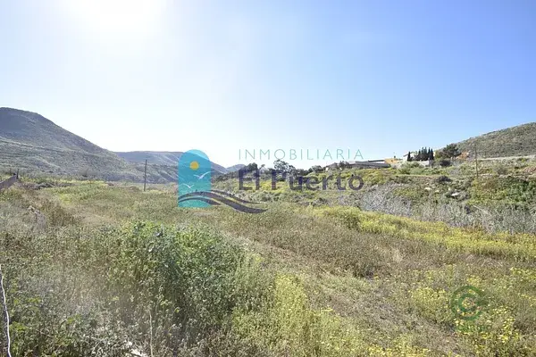 Terreno en esquina 3759m2 Murcia Puerto de Mazarron