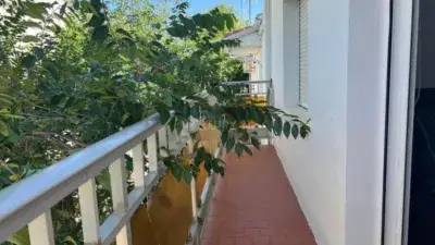 Piso en venta en Avenida de Cáceres, cerca de Calle Isabel de la Católica