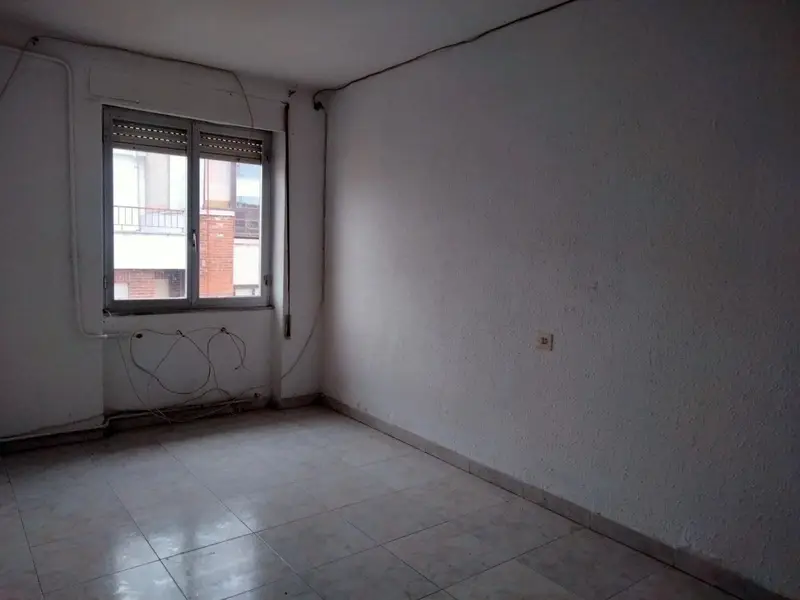 Piso en venta a reformar en La Bañeza Leon 81m2 3 dormitorios