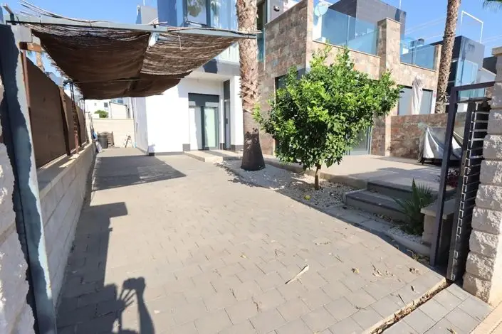 Casa adosada en venta 2 dormitorios Cabo Roig