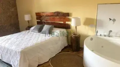Casa rural en Maside con licencia turística