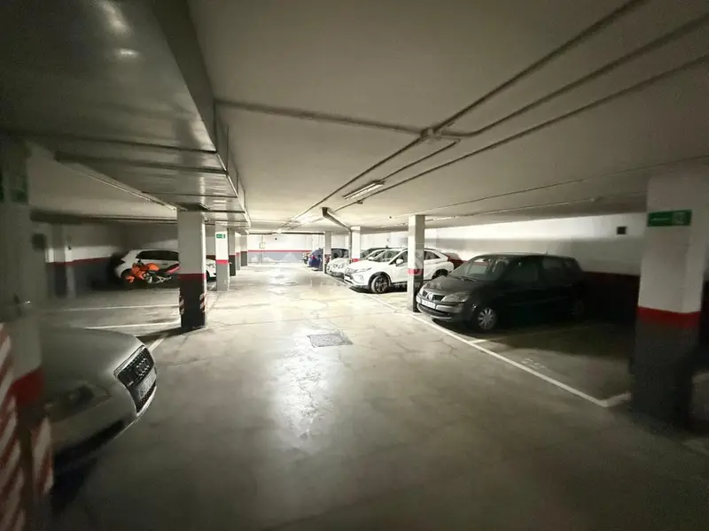 Plaza de Garaje en Venta en Coslada 15m2
