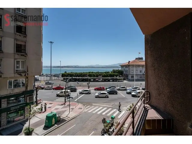 Piso con Vistas a la Bahia Tres Habitaciones Dos Banos Terraza Trastero