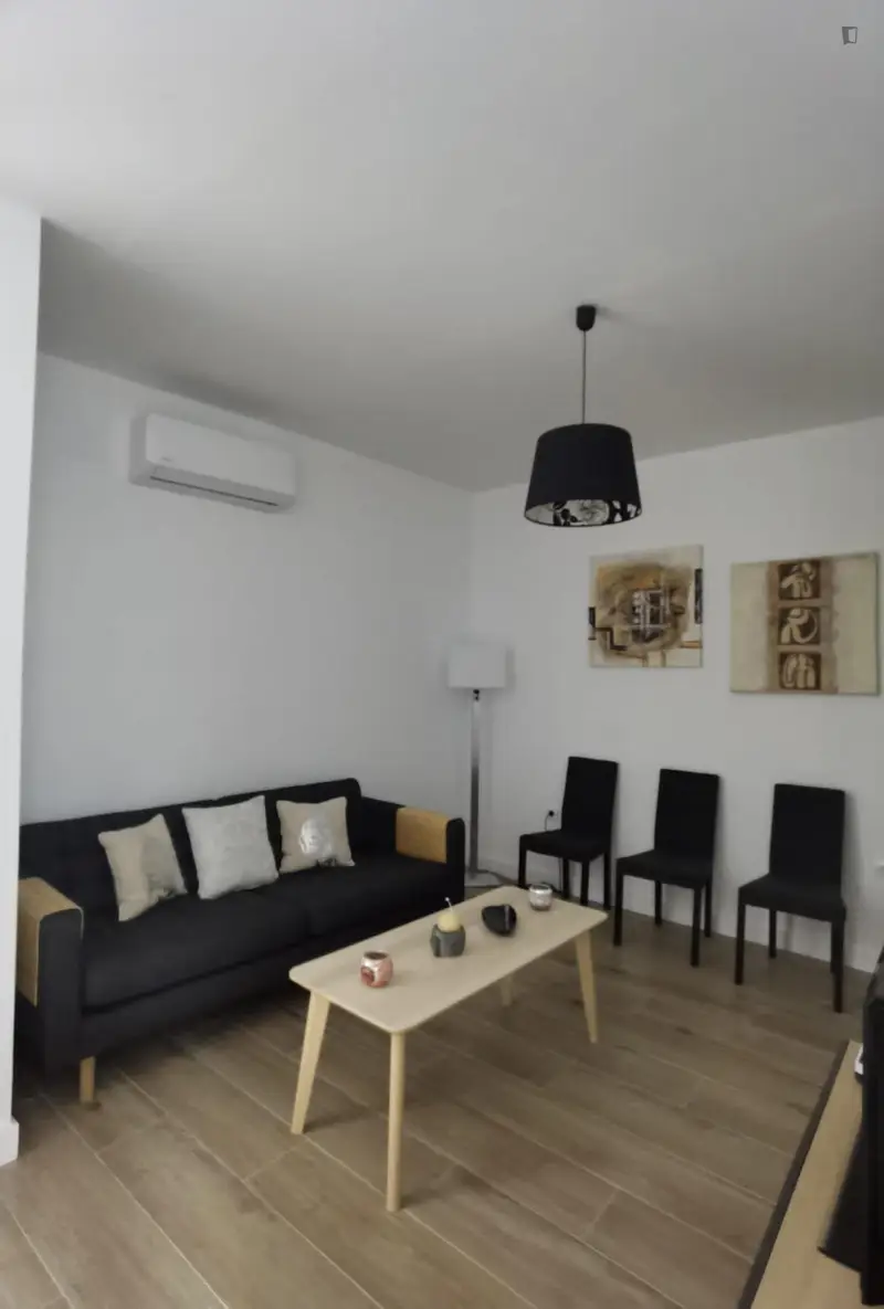 Apartamento 3 Dormitorios Cadiz Centro Cerca Universidad