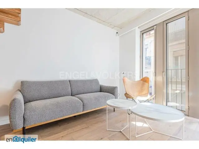 Alquiler piso con 2 habitaciones Ciutat vella