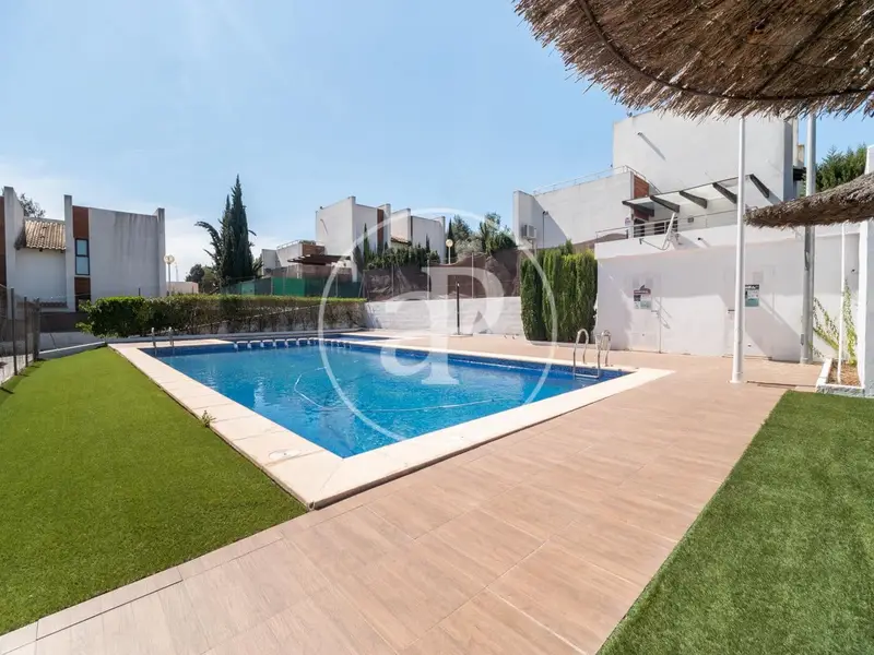 Chalet en Chiva Valencia Reformado Diseño Vanguardista Mediterráneo