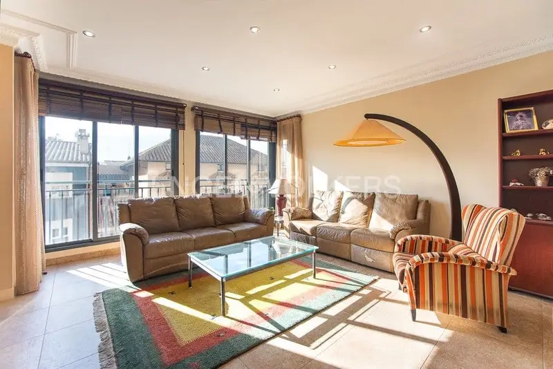 Apartamento en Venta Vila real 245m2 5 Dormitorios 2 Garajes