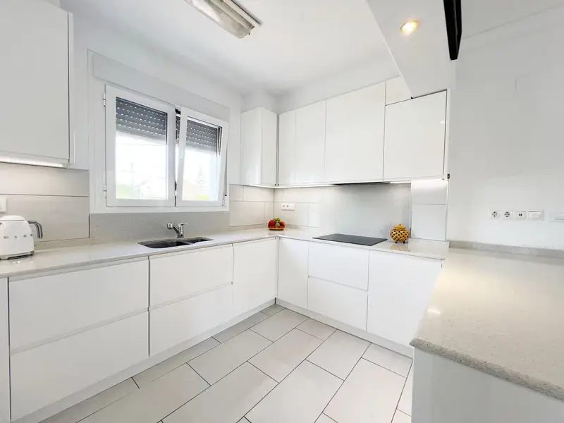 Venta Chalet con Piscina en La Xara Reformado