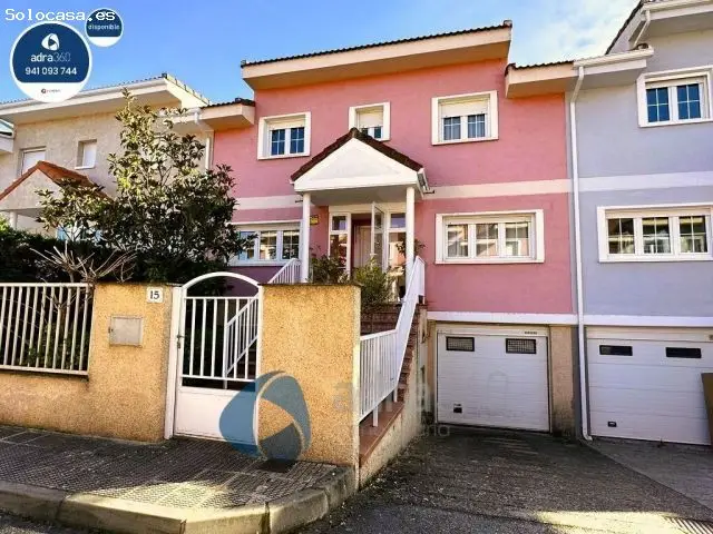 Chalet en Venta Lardero con Piscina y Pista de Tenis
