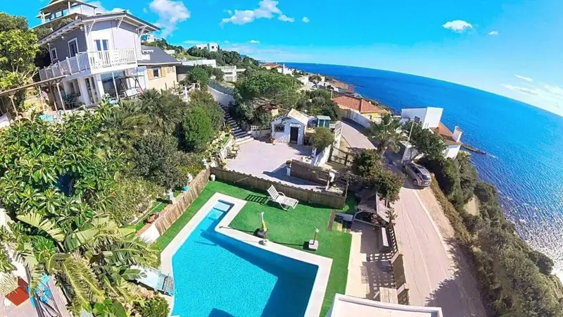 Chalet en venta en Algeciras con vistas a Africa