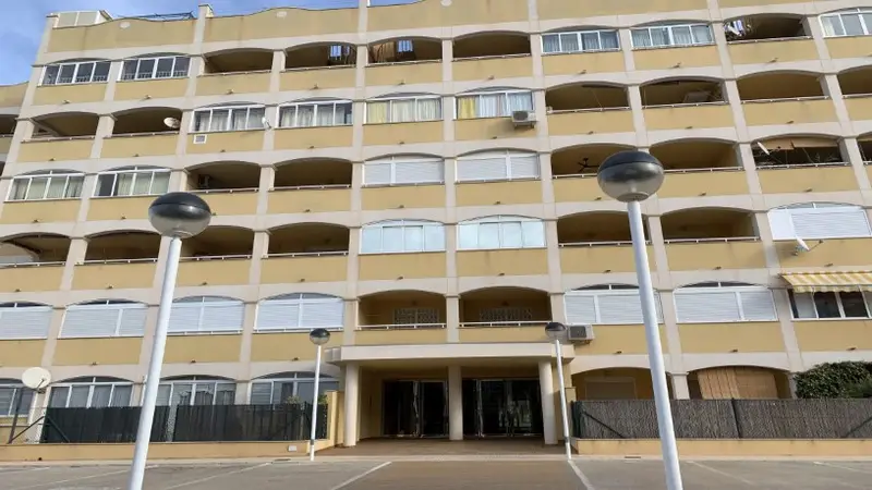 Venta Piso Torrevieja 2 Dormitorios Garaje Armarios Empotrados