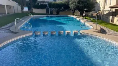 Chalet pareado en alquiler en L'Albir