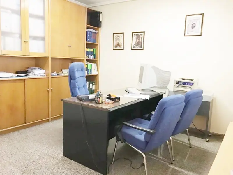 Venta Local Comercial Centro Elche 200m2 2 Aseos 2 Despachos