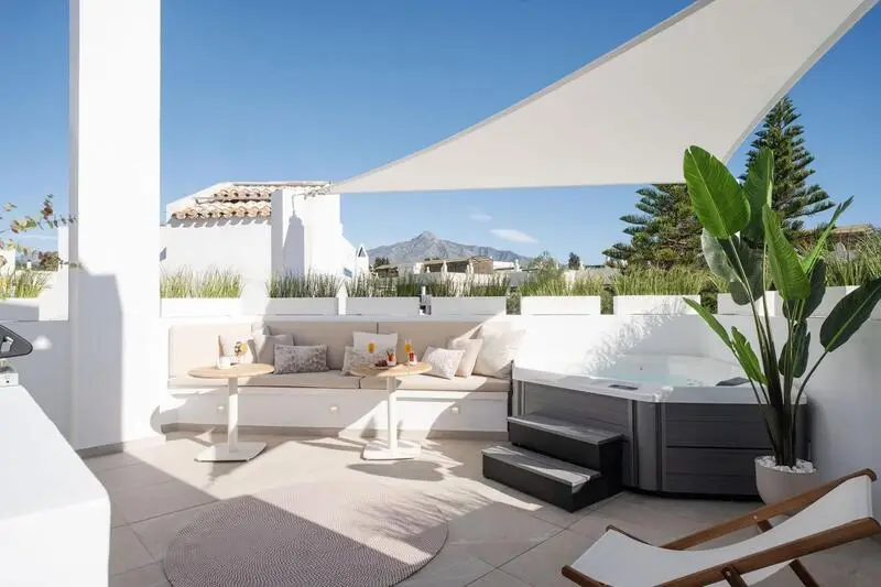 3 Dormitorios Dúplex de Lujo en Nueva Andalucía Marbella