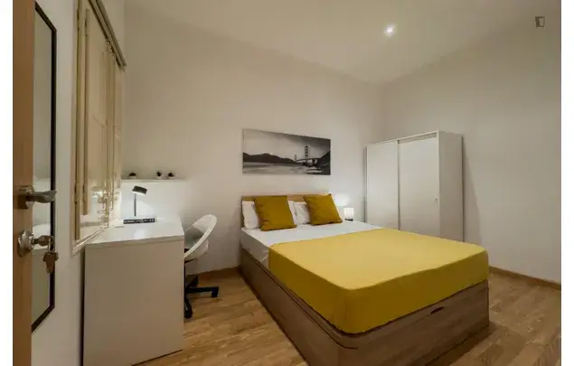 Alquiler Apartamento 5 Dormitorios l'Hospitalet de Llobregat 3-24 Meses