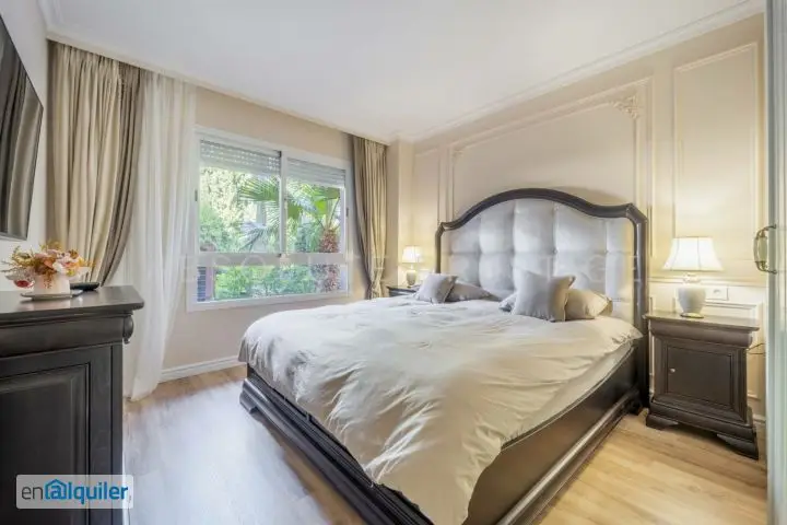 Alquiler Piso Piscina Marbella: Apartamento 2 Dormitorios Cerca de la Playa