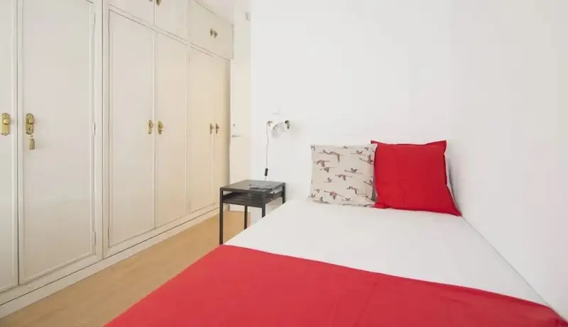Apartamento en Alquiler Madrid 1 Dormitorio 1 Ba
Atico