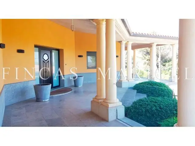 Chalet en venta en El Serrat de Castellnou cerca de Manresa