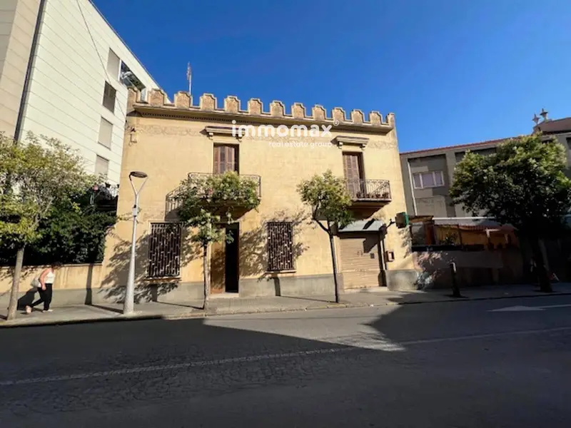Chalet en venta en Sant Feliu de Llobregat 6 habitaciones jardin