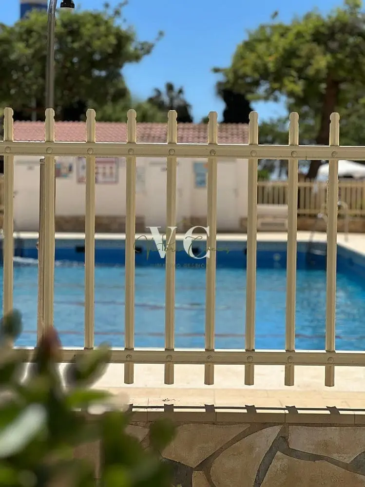 Apartamento en Torre del Mar cerca de la playa con piscina