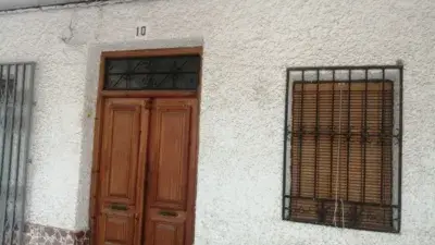 Casa Unifamiliar para Reformar en Plaza de la Constitucion