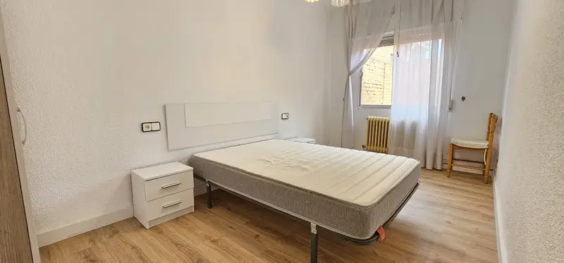 Habitacion Amueblada Toledo Baño Compartido Internet Lavadora
