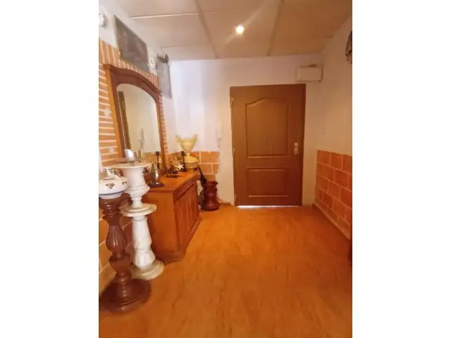 Vivienda Luminosa con Vistas a la Montaña Cerca de Colegios
