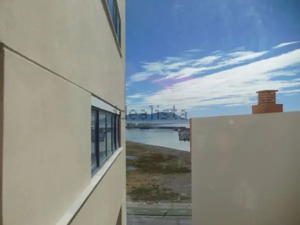 Venta piso terraza Algeciras ideal parejas familias