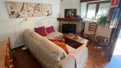 Casa en Alquiler Arcas 4 Habitaciones con Baño Suite