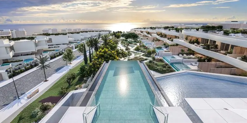 Villa de Lujo en Primera Linea de Playa Marbella