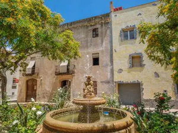Casa de Pueblo con Encanto en Tarragona