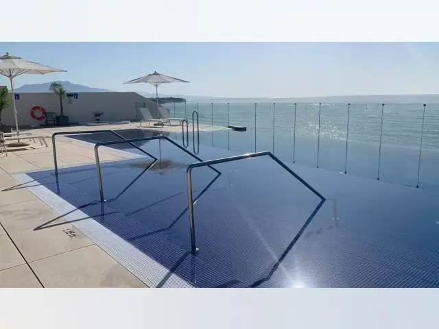 Apartamento en primera linea de playa Estepona 2 dormitorios