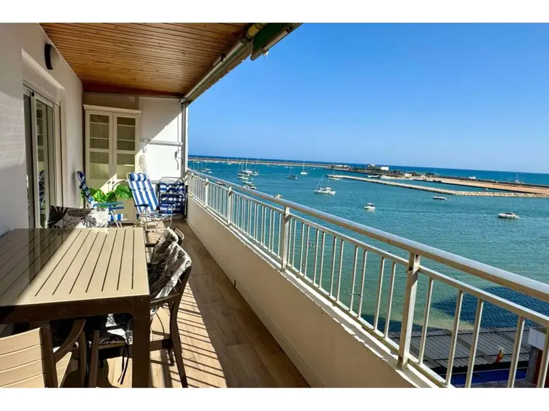 Apartamento con Vistas al Mar en Torrevieja
