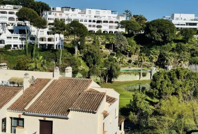 Ático de Lujo en Golf La Quinta 2 Dormitorios 2 Baños