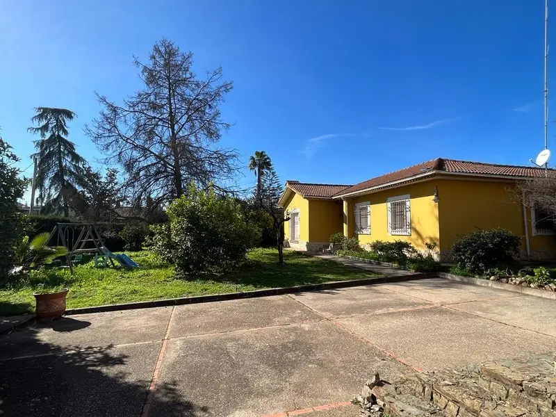 Venta Chalet con calefacción en Calasancio, Brillante Córdoba - Ref: DN02298