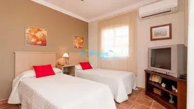 Villa en Nerja con Vistas al Mar Piscina Privada y Barbacoa