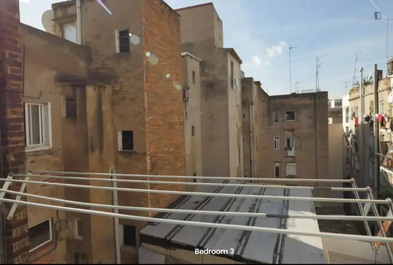 HABITACION PRIVADA CON BALCON