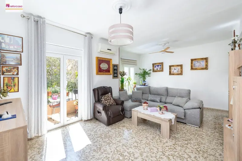Venta Piso Reformado con Terraza en Villarejo Granada