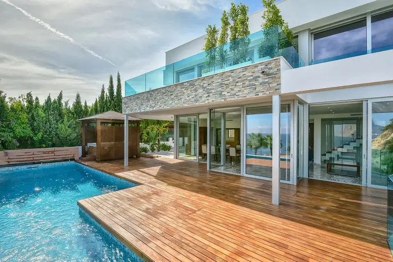 Villa de Lujo en Calpe con Piscina Infinity y Domótica