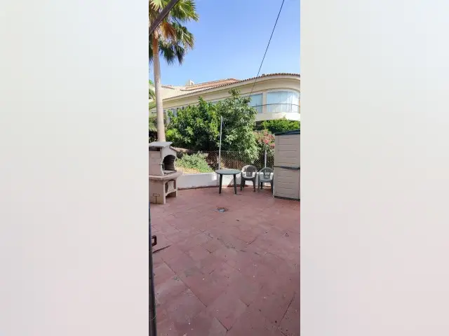Apartamento en Costa del Sol 3 Dormitorios 2 Baños Vistas al Mar