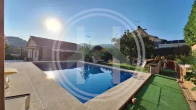 Casa en venta en Cànoves i Samalús con piscina y jardín
