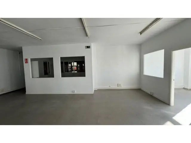 Oficinas en Alquiler C La Tejera 253m2