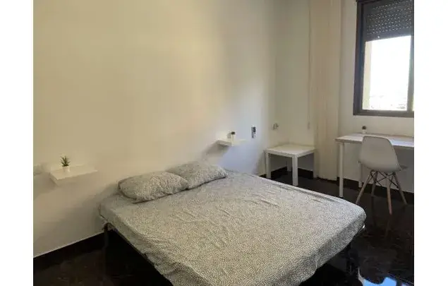 Alquiler Habitaci
ón 90m
² Jaén