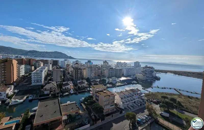 Apartamento en Roses cerca de la playa para reformar