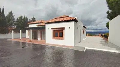 Villa en Pinos de Alhaurin 4 dormitorios 3 baños Piscina Sótano