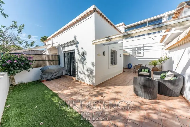 3 Cuarto Adosado en venta
Sant Josep de Sa Talaia, Ibiza